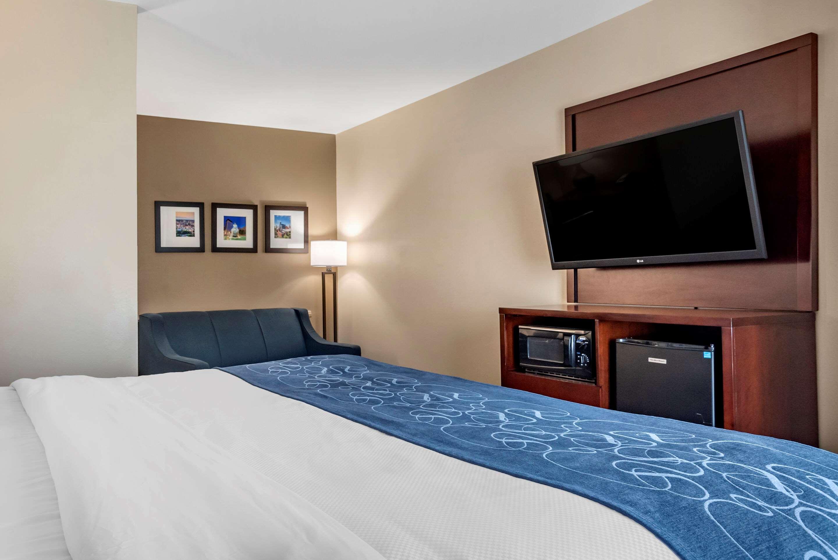 Comfort Suites Pell City I-20 Exit 158 Exteriör bild
