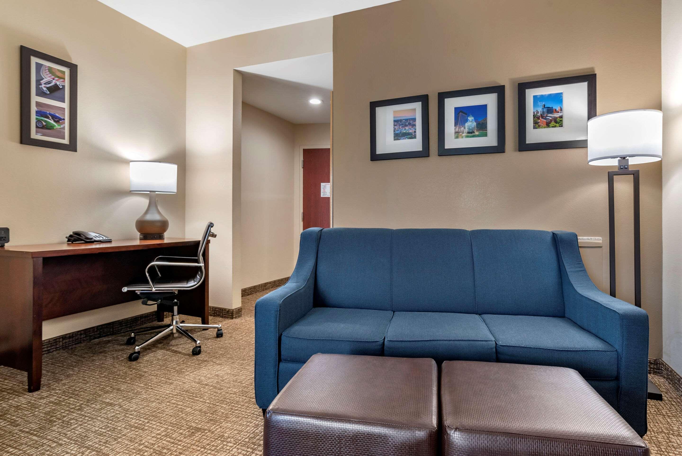 Comfort Suites Pell City I-20 Exit 158 Exteriör bild