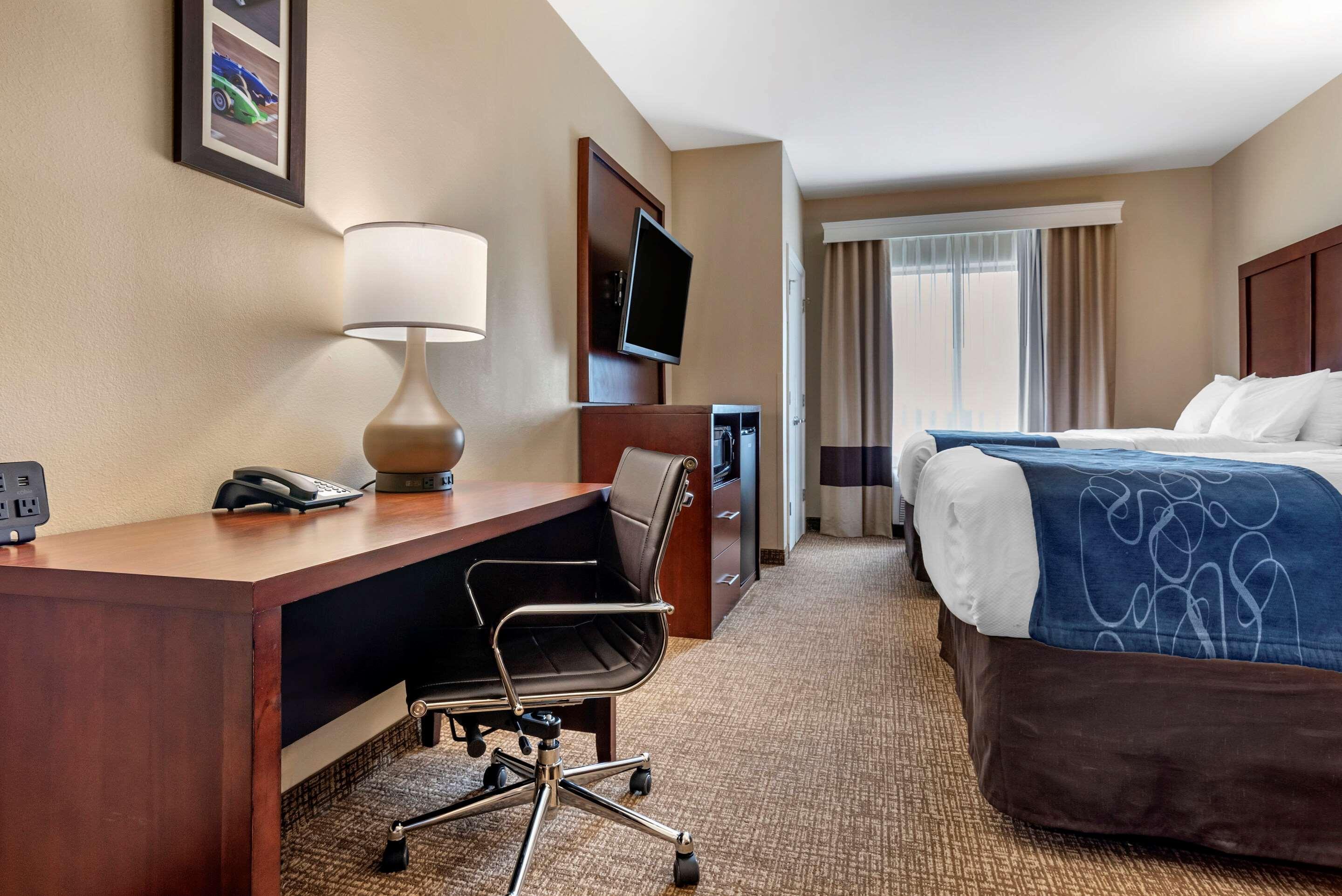 Comfort Suites Pell City I-20 Exit 158 Exteriör bild