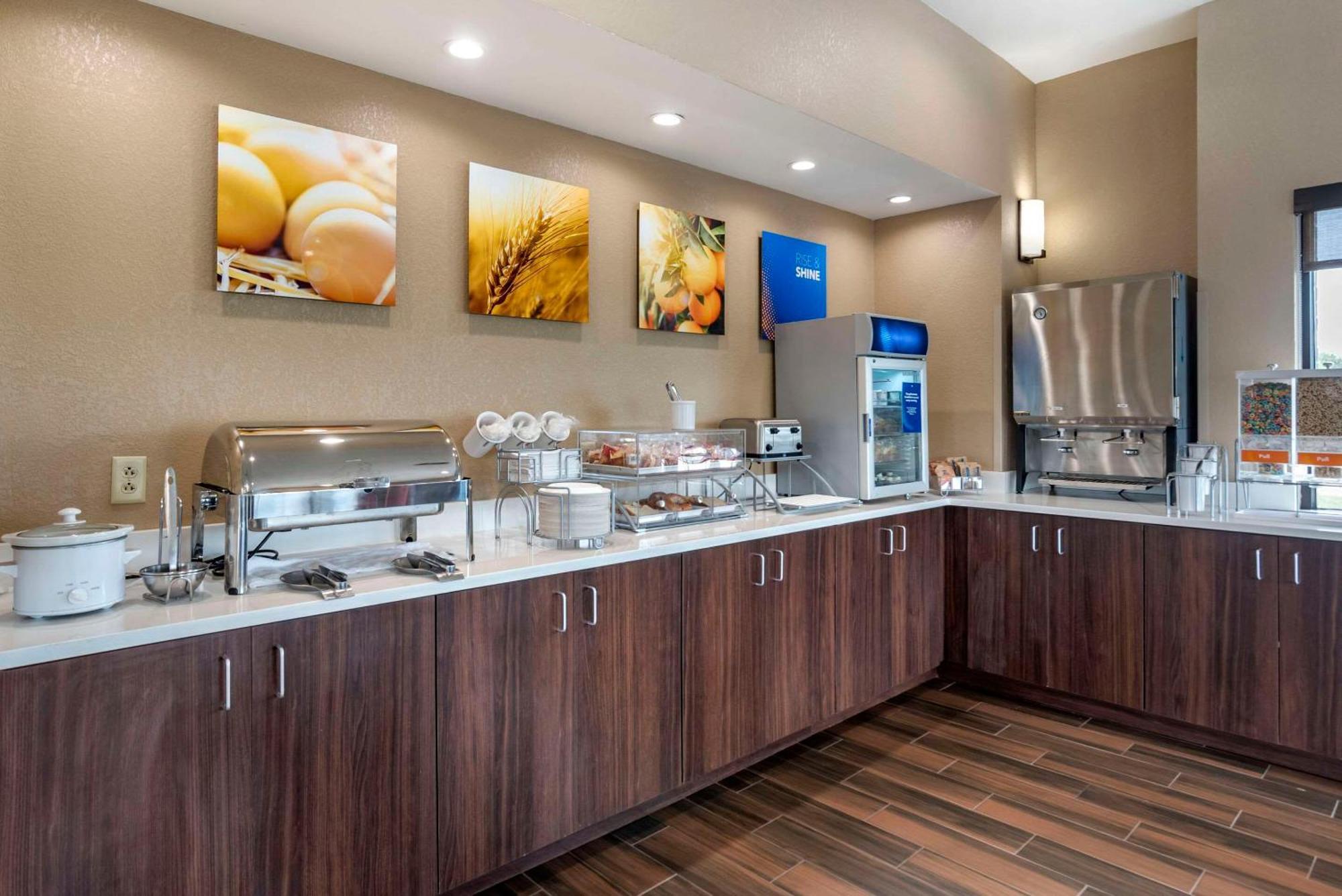 Comfort Suites Pell City I-20 Exit 158 Exteriör bild
